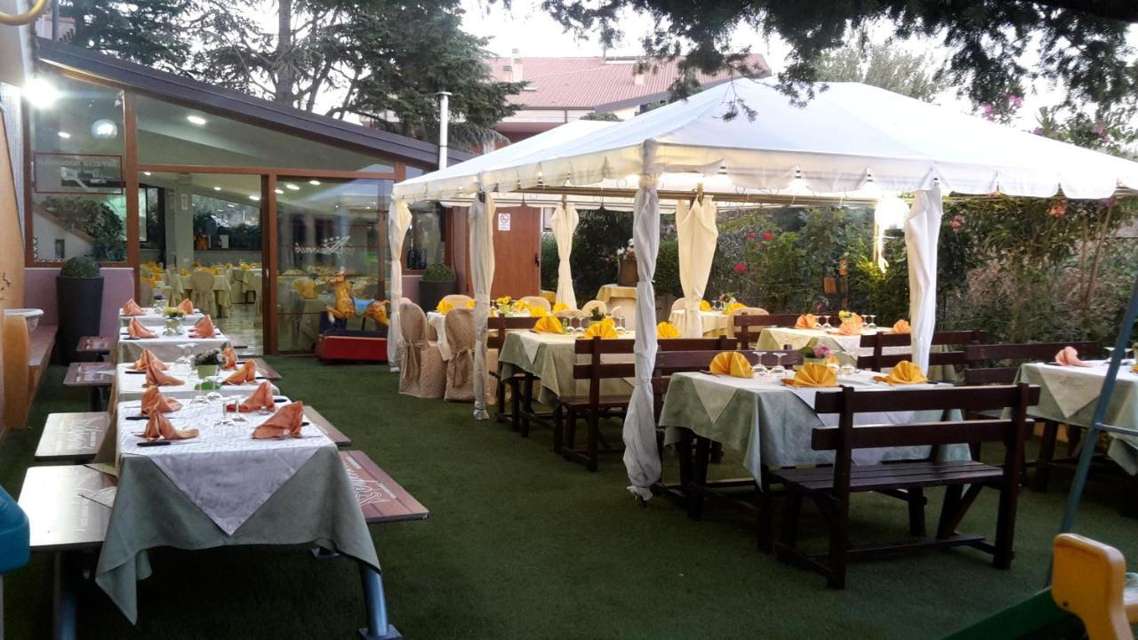 Hotel Ristorante Supersonik Acri Εξωτερικό φωτογραφία