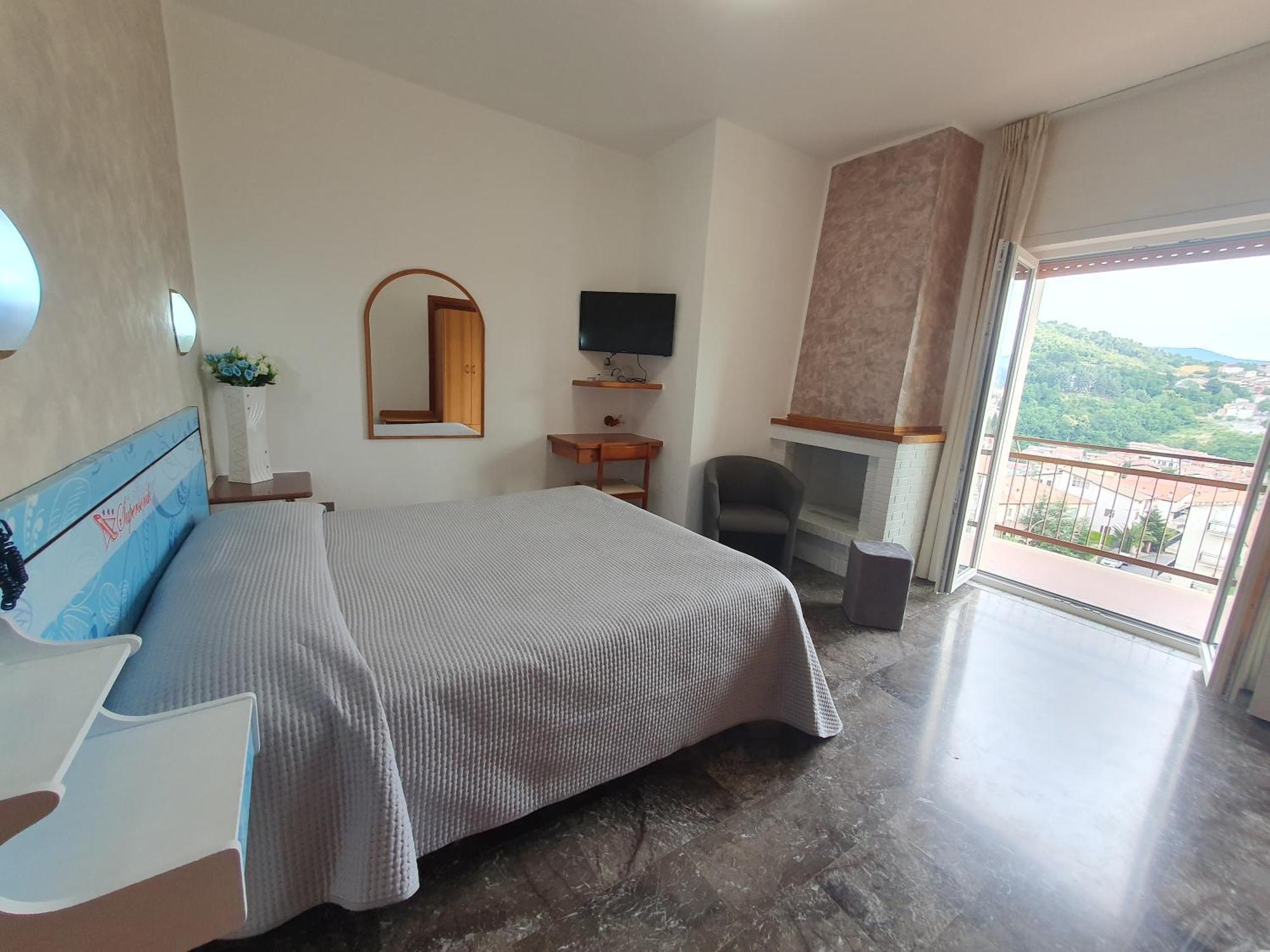Hotel Ristorante Supersonik Acri Δωμάτιο φωτογραφία