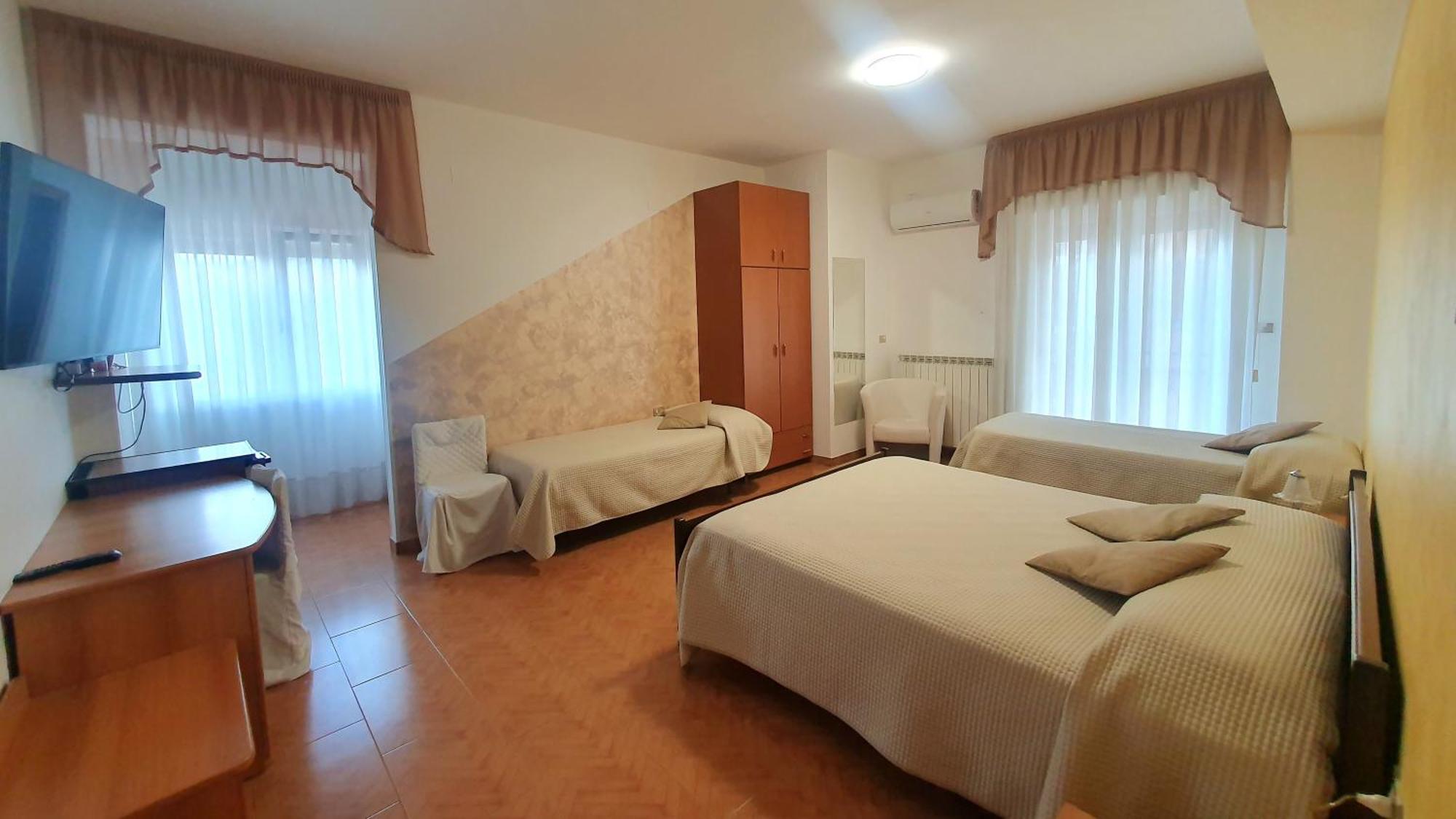 Hotel Ristorante Supersonik Acri Εξωτερικό φωτογραφία