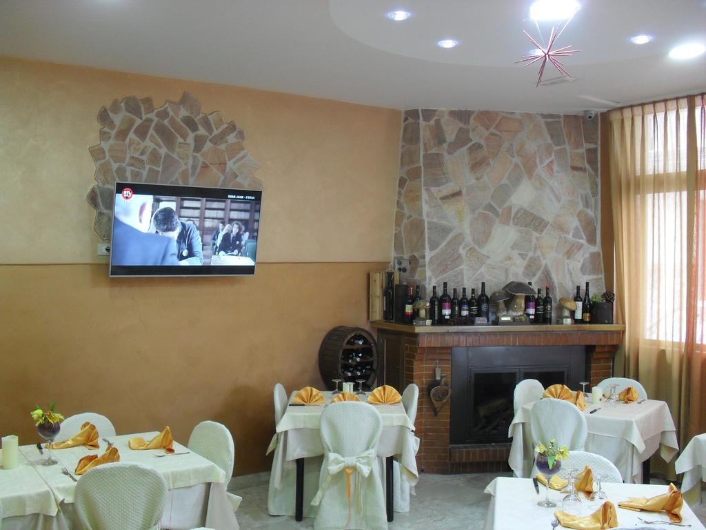 Hotel Ristorante Supersonik Acri Εξωτερικό φωτογραφία