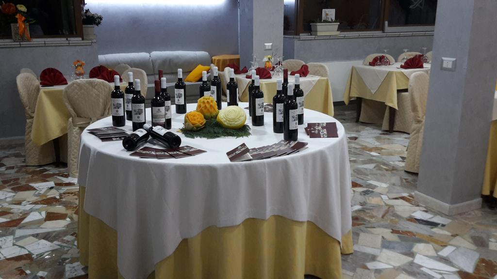 Hotel Ristorante Supersonik Acri Εξωτερικό φωτογραφία